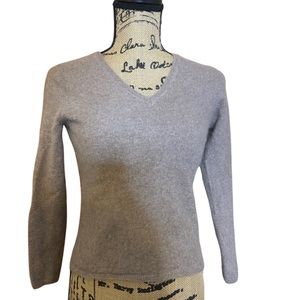 Lord & Taylor v neck grey sweater